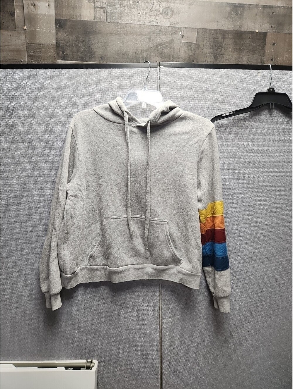 Vanilla Star Cropped Ultra Cozy Hoodie Small Gray With Rainbow Sleeve 70's 80's!
